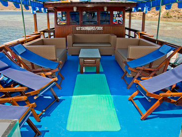 Komodo Liveaboard Underwater Photo Cruises - Top Deck